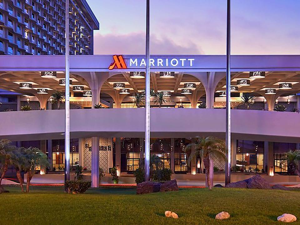 LAX Airport Marriott