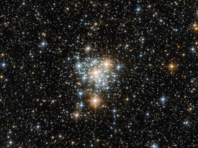 Section of the Tucana constellation from Hubble’s Advanced Camera for Surveys Photo: ESA/Hubble & NASA