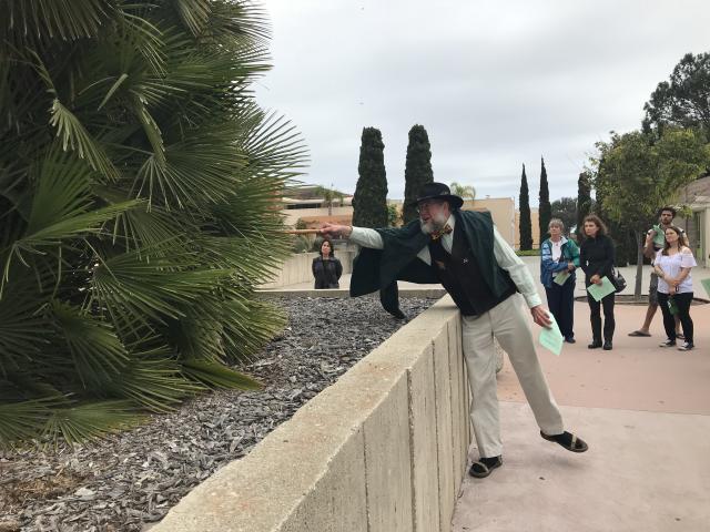 Professor Tiffney giving a campus flora tour