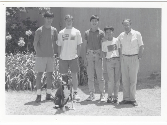 Francesc S. Roig with former students (circa mid-to-late 80s).